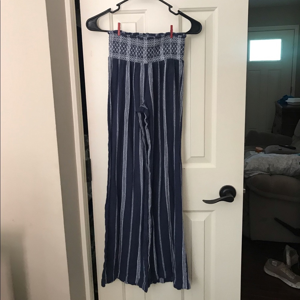 Navy summer beach pants!🌸